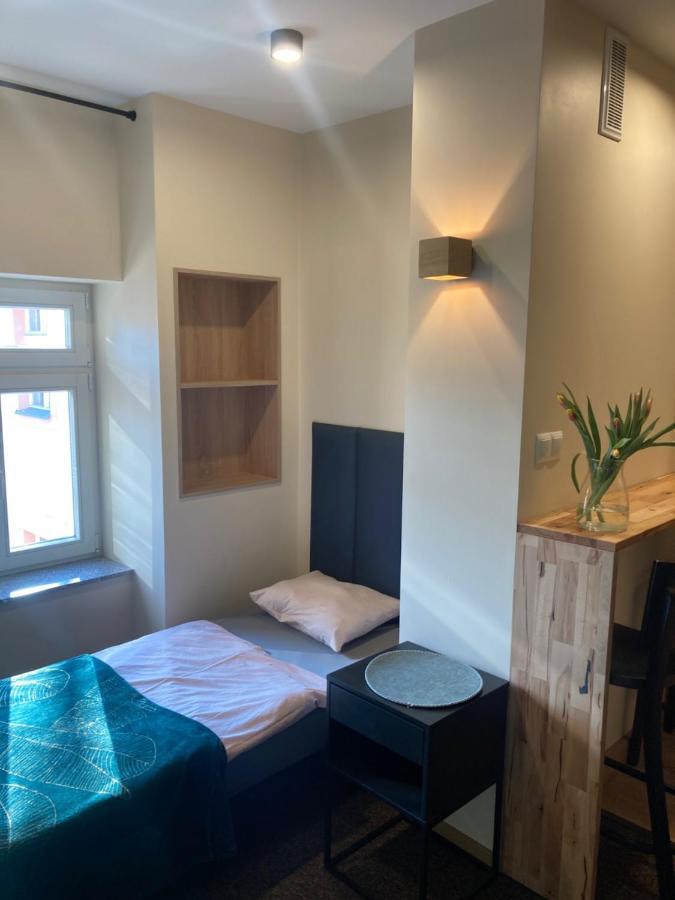 Apartamenty Przy Fontannie Зелёна-Гура Экстерьер фото