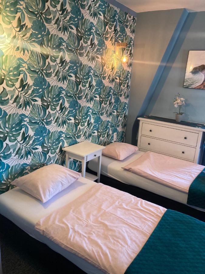 Apartamenty Przy Fontannie Зелёна-Гура Экстерьер фото